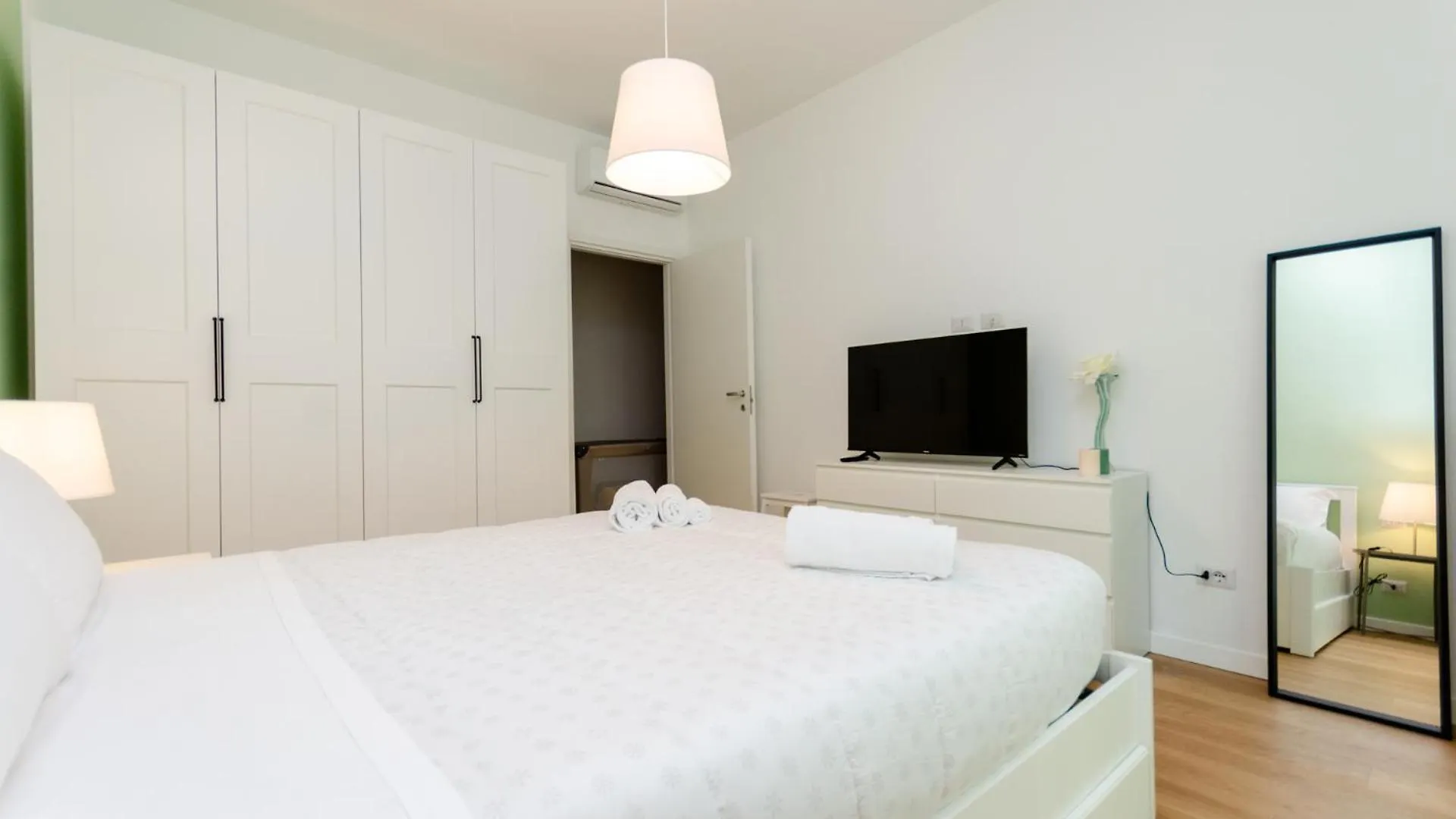 Appartamento Vivimi Home Fiordalisi Stile & Comfort Vicino Metro Milano
