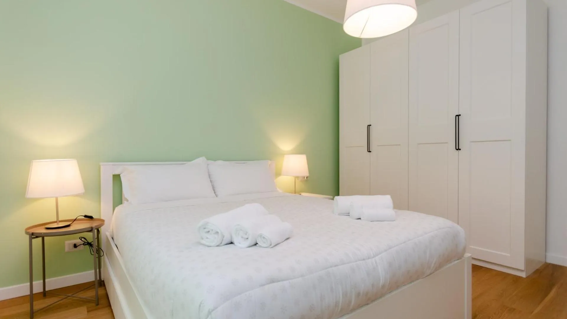 Appartamento Vivimi Home Fiordalisi Stile & Comfort Vicino Metro Milano Italia