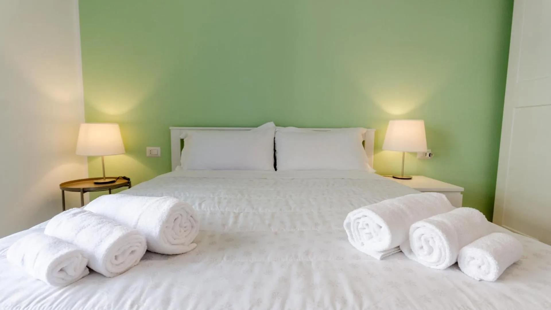 Vivimi Home Fiordalisi Stile & Comfort Vicino Metro Milano 0*,